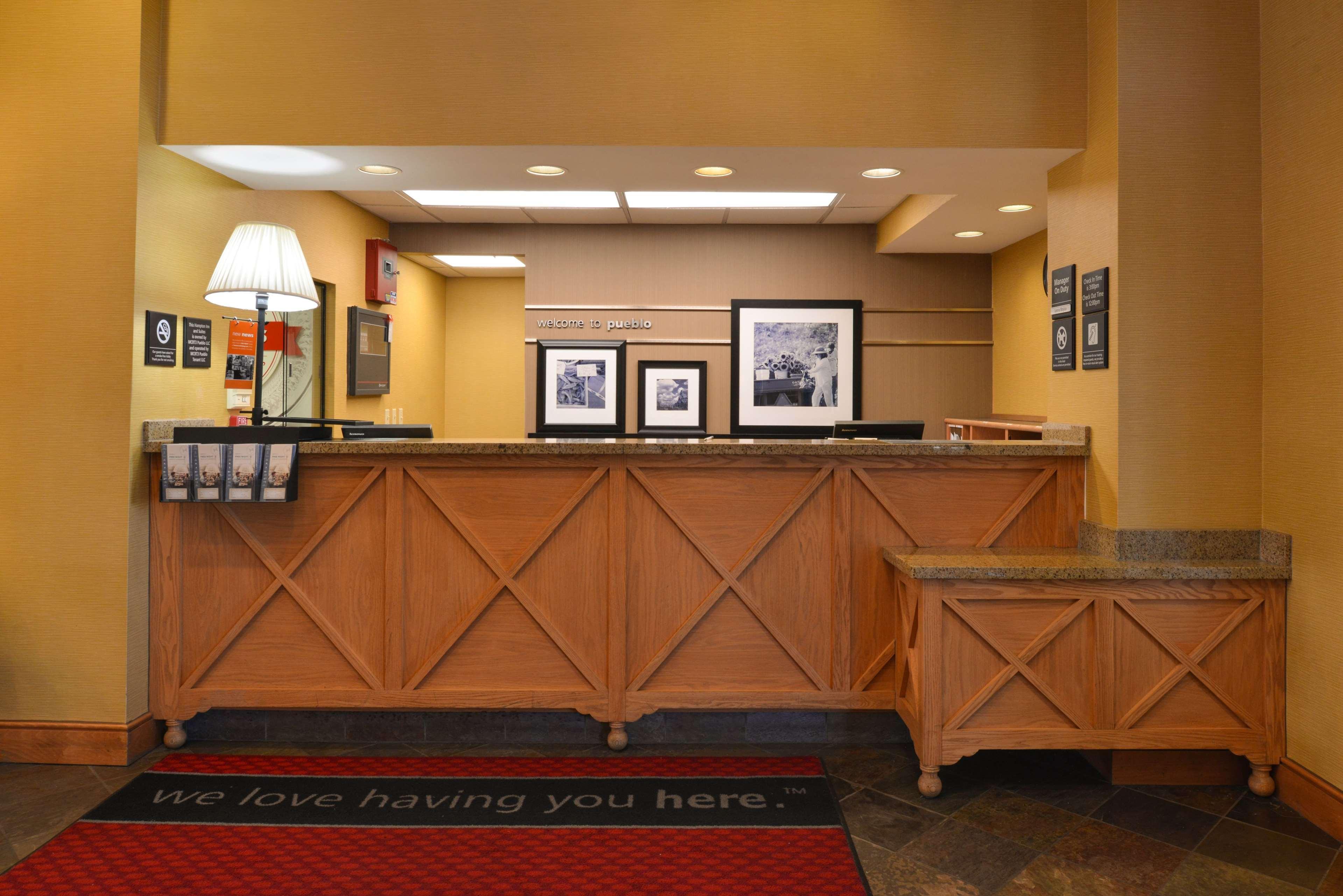 Hampton Inn & Suites Pueblo-Southgate Kültér fotó