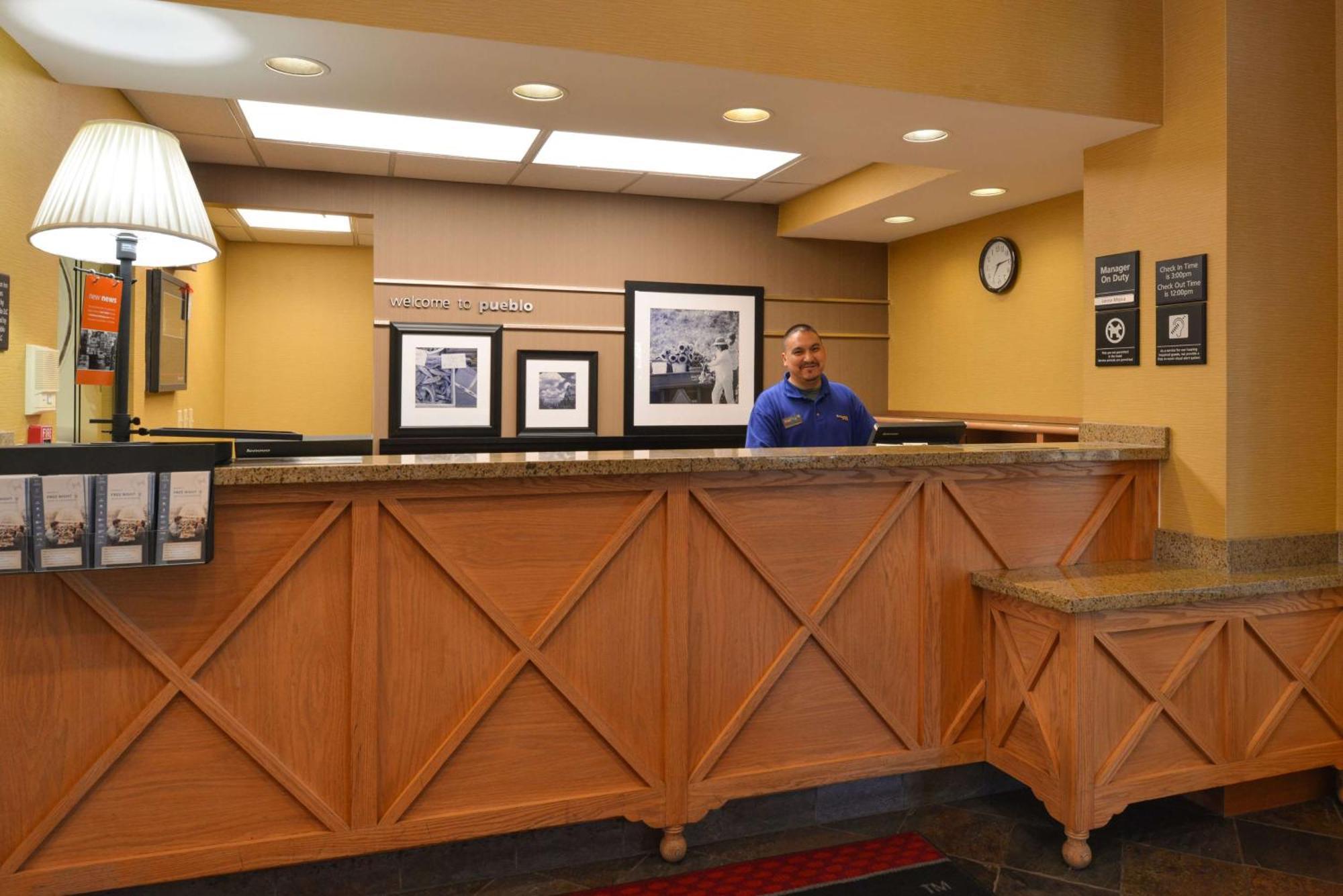 Hampton Inn & Suites Pueblo-Southgate Kültér fotó