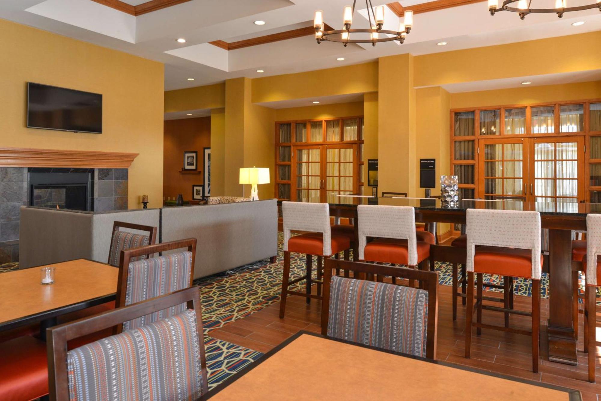 Hampton Inn & Suites Pueblo-Southgate Kültér fotó